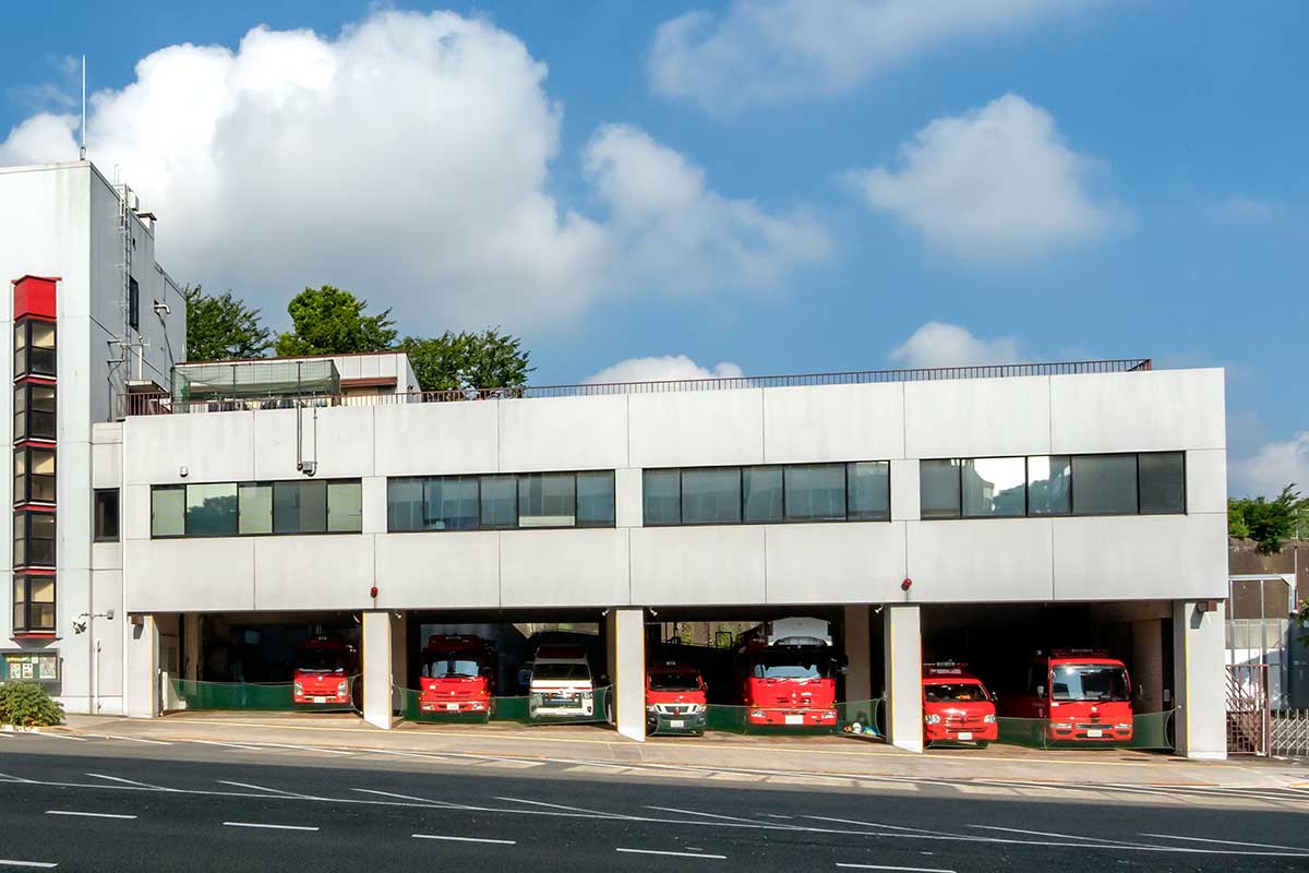 報告書提出と是正指導