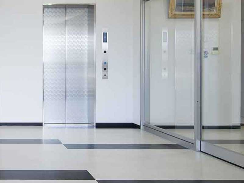 エントランス清掃